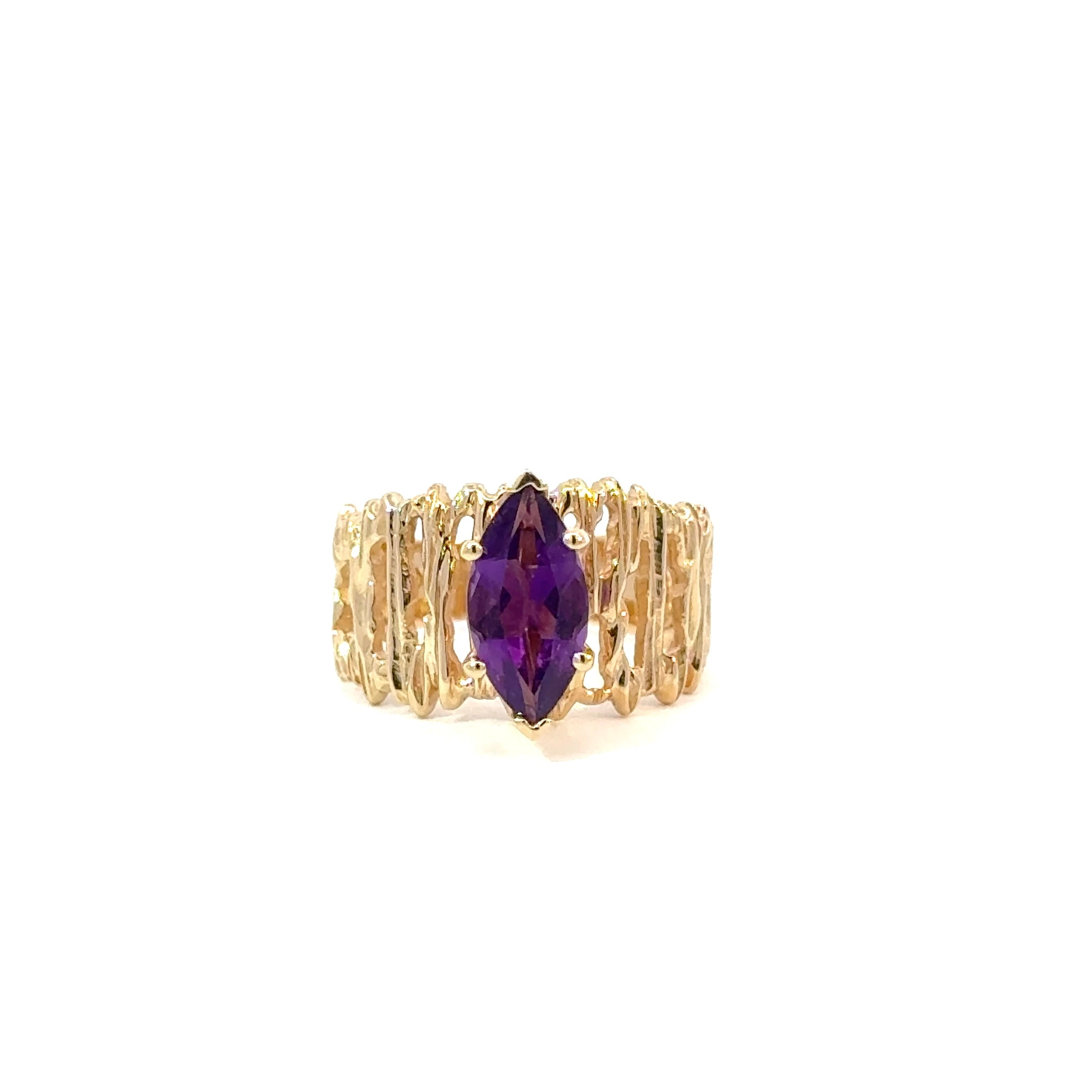 Marquise Cut Amethyst Ring set in 14K Gold, Vintage 1980s